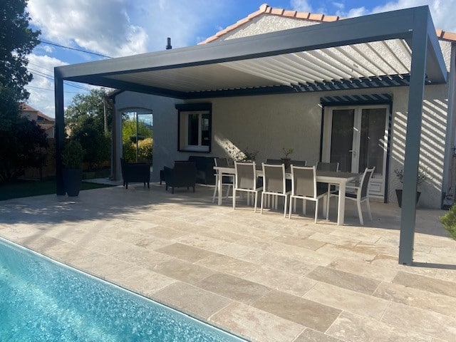 Pergola bioclimatique