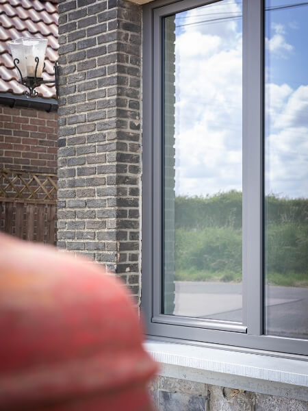 Placement de châssis en PVC à Chapelle-à-Wattines