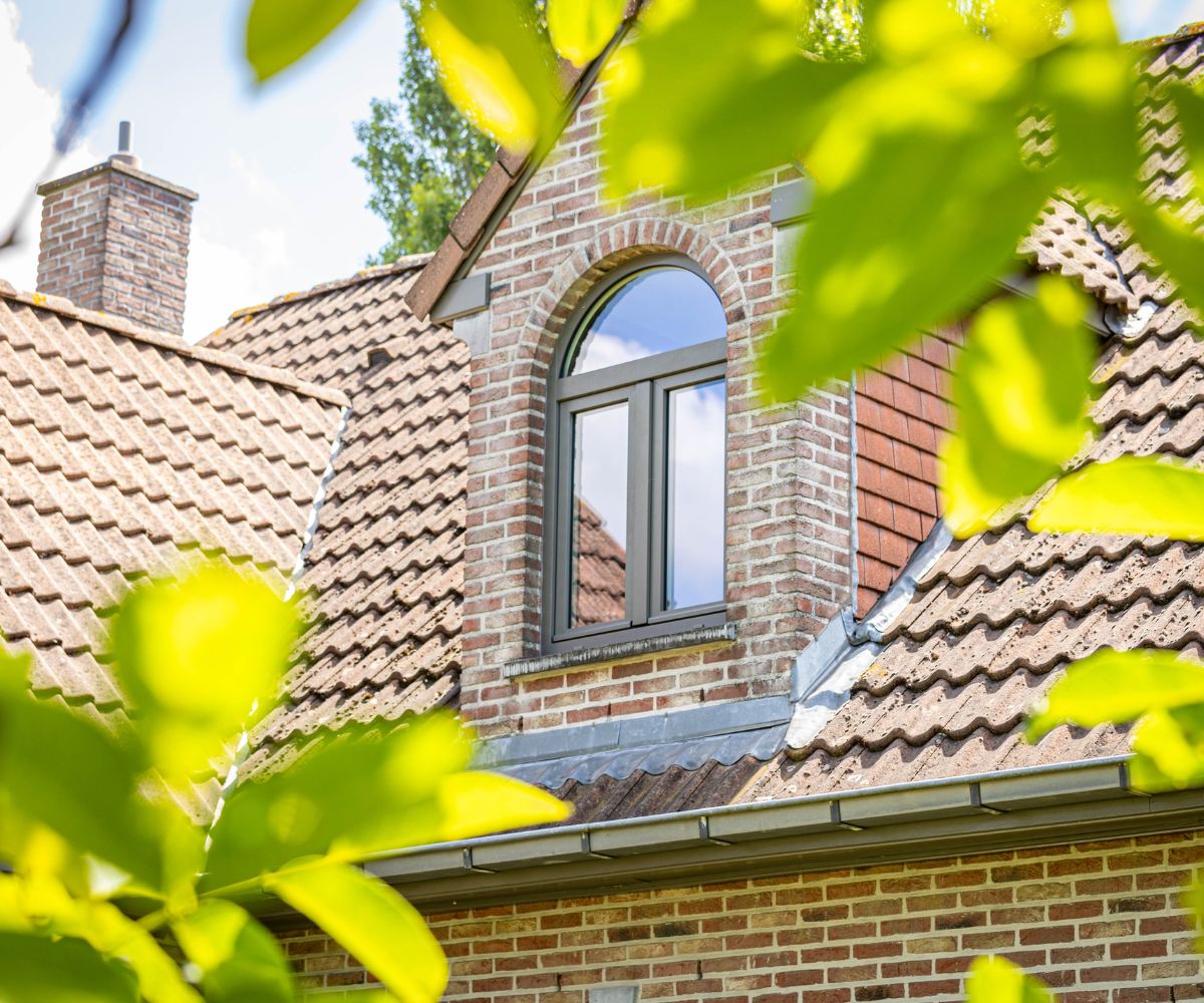 Réalisation de châssis en PVC par Kömmerling à Hyon