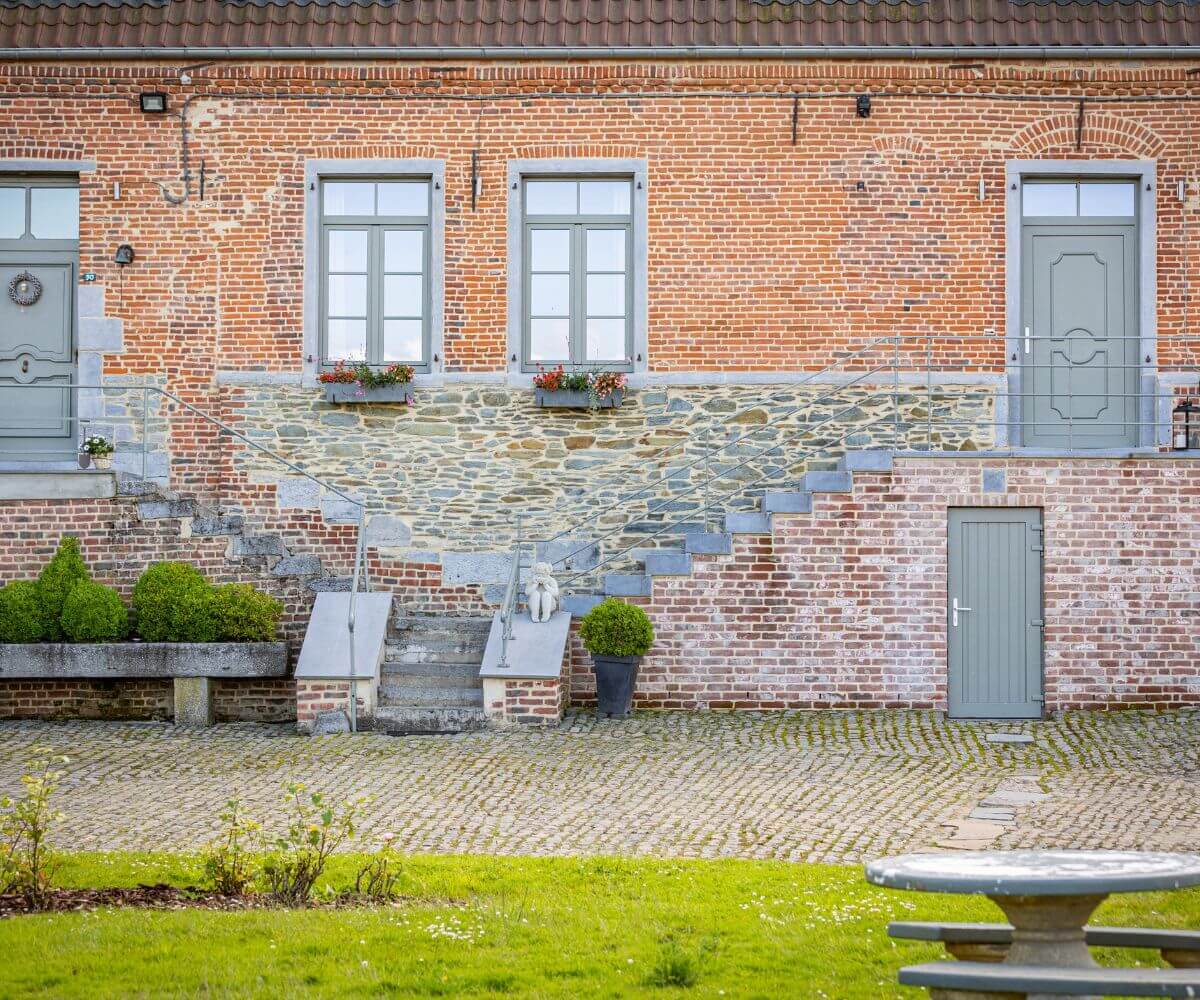 Réalisation de châssis en PVC Kömmerling à Saintes