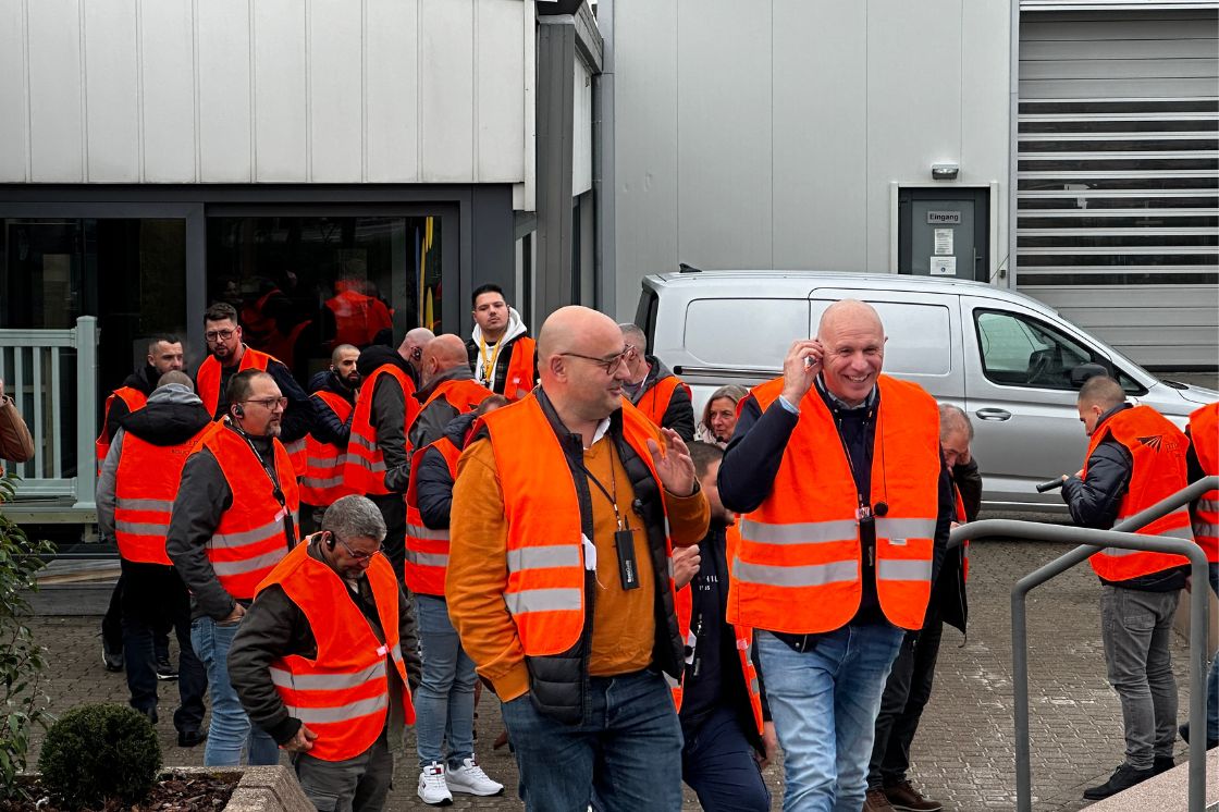 Arrivée à l'usine Kömmerling, fabricant de châssis PVC