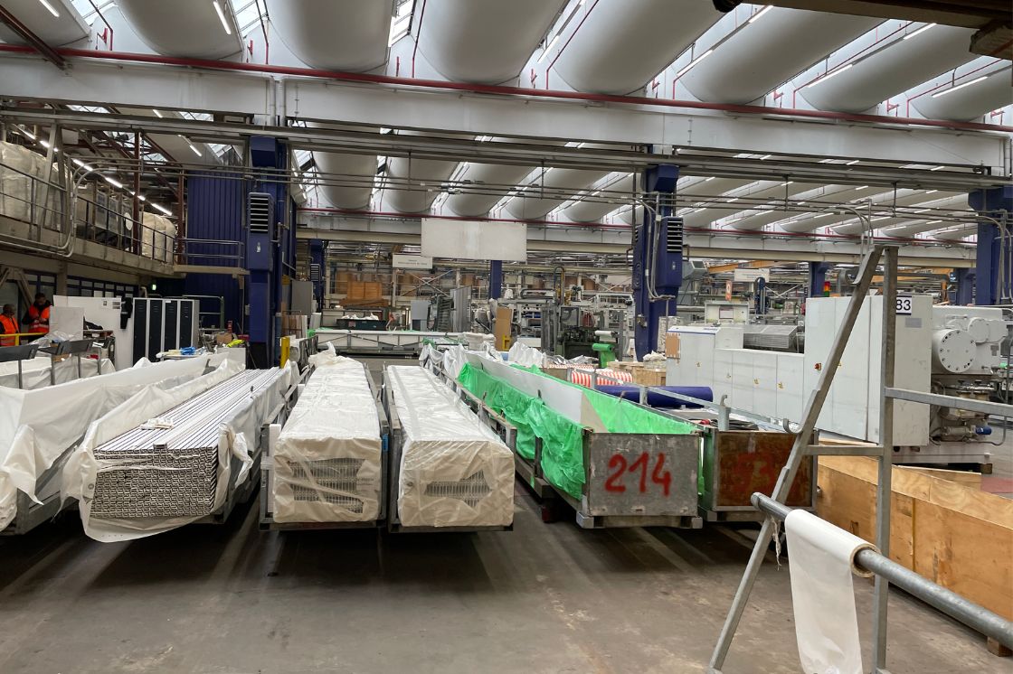 Fabrication de châssis PVC dans l'usine Kömmerling à Pirmasens