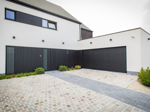 Placement de panneaux décoratifs alu à Ville-Pommeroeul